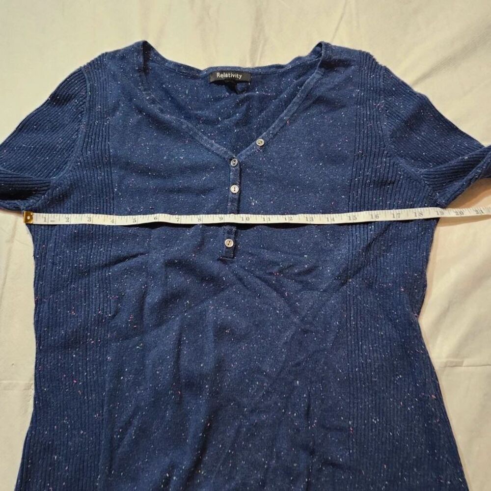 Relativity size XL - Picture 2 of 5